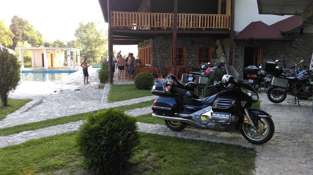 Etno Selo Vrelo & Camping Guest House Berane Luaran gambar